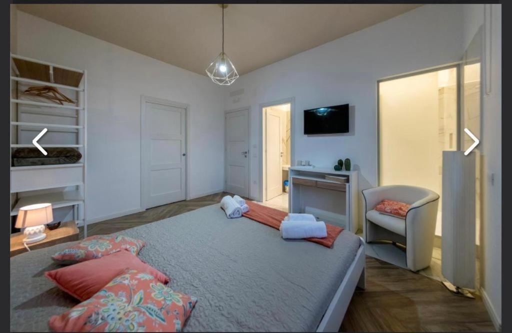Casa Maria Al Verdi ซาแลร์โน ภายนอก รูปภาพ